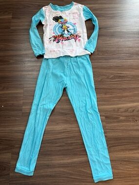 Marvel Girls Blue and White Pajama Set with Moon Girl Graphic Size 10